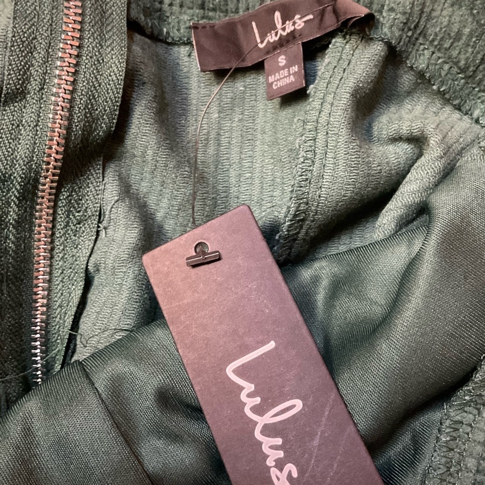 Lulus Green Corduroy Wide-Leg Jumpsuit NWT Women’s Small Belted - Picture 7 of 14